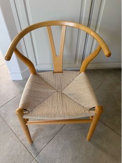 8 Wishbone Style Dining Chairs – Natural Wood & Woven Seats