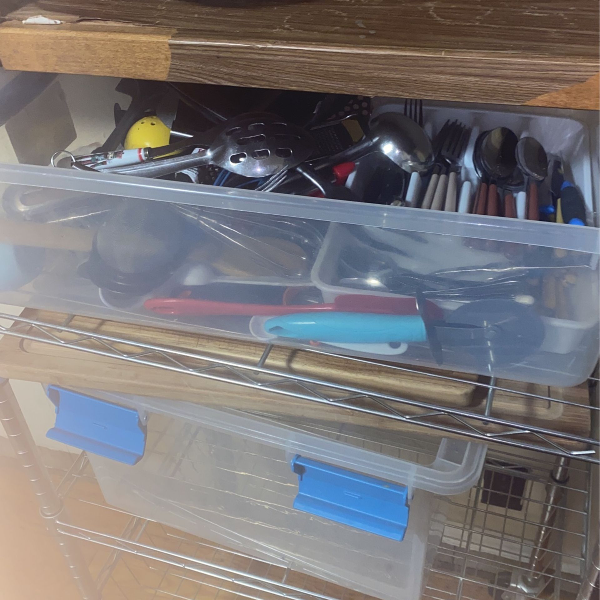 Known For  Kitchen Space Cart Stainless Steel And Ready To Go
