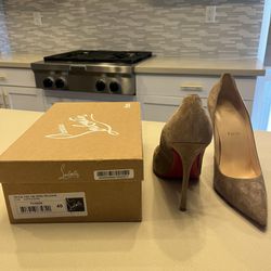 Red Bottoms, Size 40 (9.5 In Women), Color: Cappuccino 