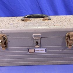 Metal tool box