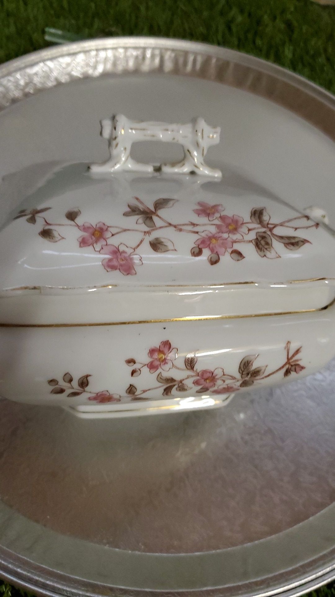 Porcelain dish with lid $7