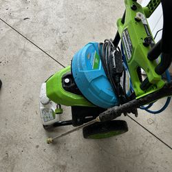 GreenWorks 2100psi electric Power Washer