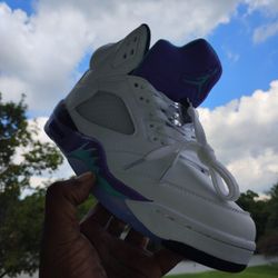 Jordan #5's Grape. Sizes 8,9,12, and  13.
