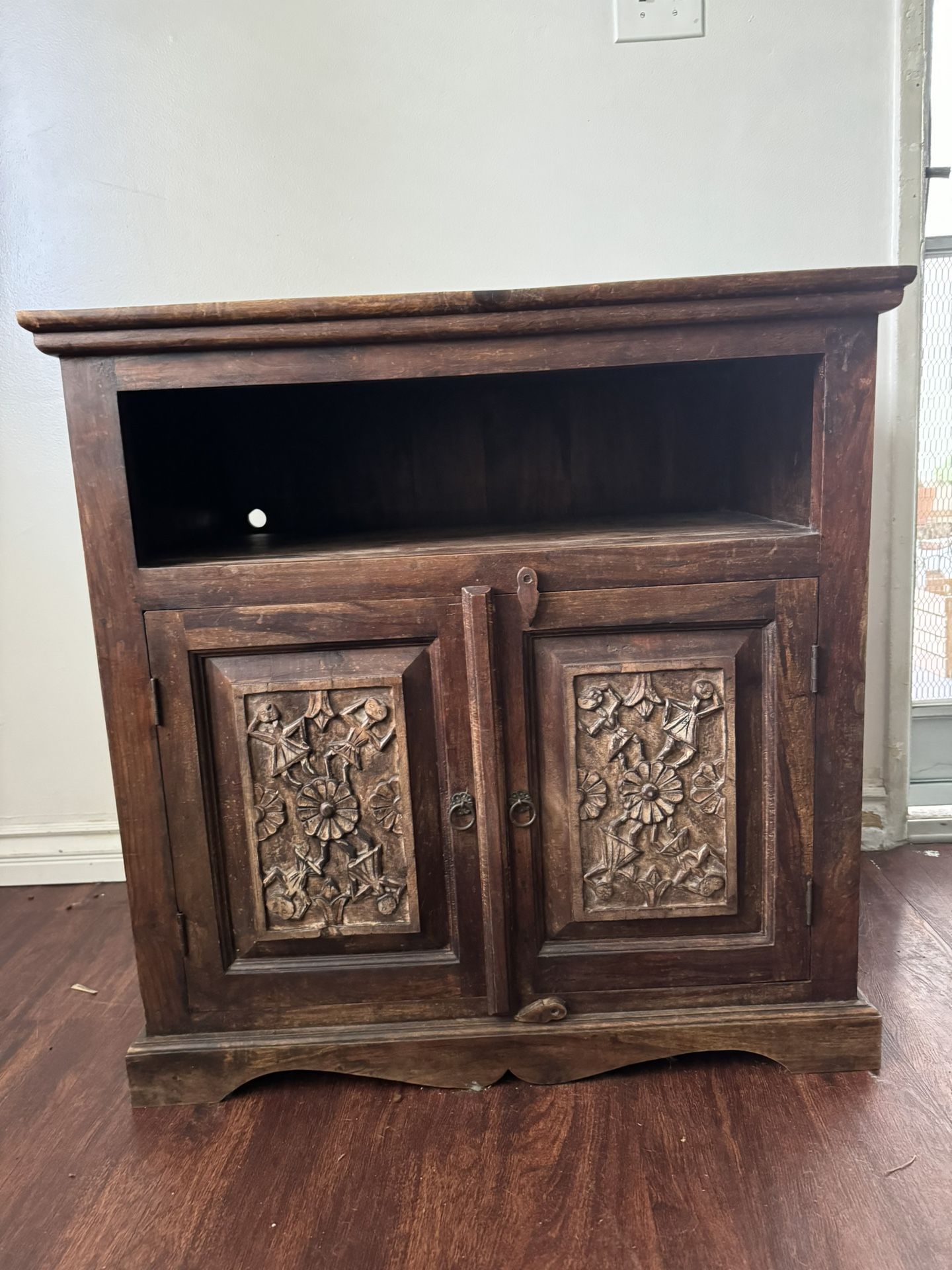 Vintage Tv Stand