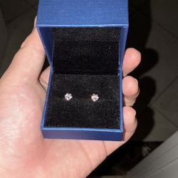 Unisex Diamond Earrings 
