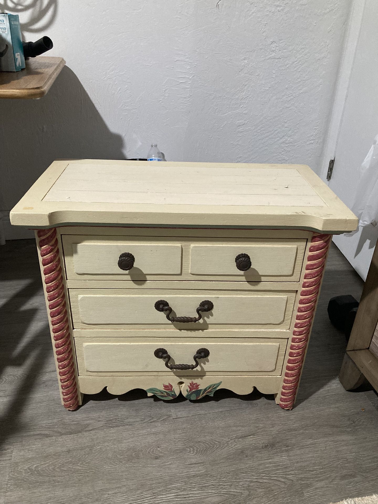 Small “Lane Altavista Virginia” End Table with Drawer