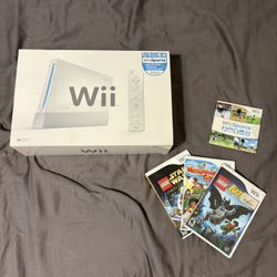 Wii Game Console (With Games)