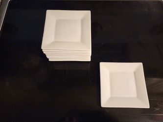 10 White Square Ceramic Plates