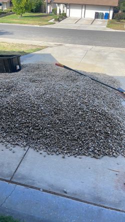Free gravel