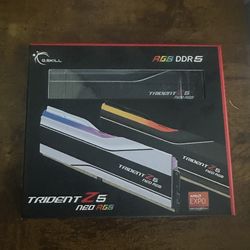 Trident Z5 Neo RGB Series 32GB DDR5-6000 PC5-48000 CL30 Dual Channel memory 