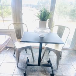 Light Gold Metal Chairs Set Of 4 