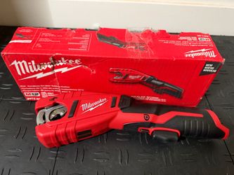 Milwaukee M12 12V Lithium-lon Cordless Copper Tubing Cutter (Tool-Only)