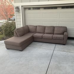 ✅Free Delivery - L-Shaped Sectional Sofa — Great Condition!