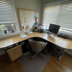 “L” Desk