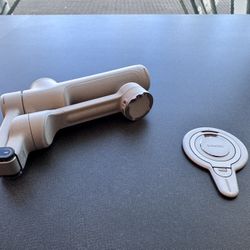 🎥 Insta360 Flow 2 Pro + iPhone MagSafe Mount – Like New