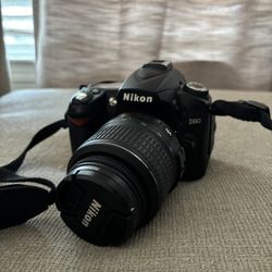Nikon D90 