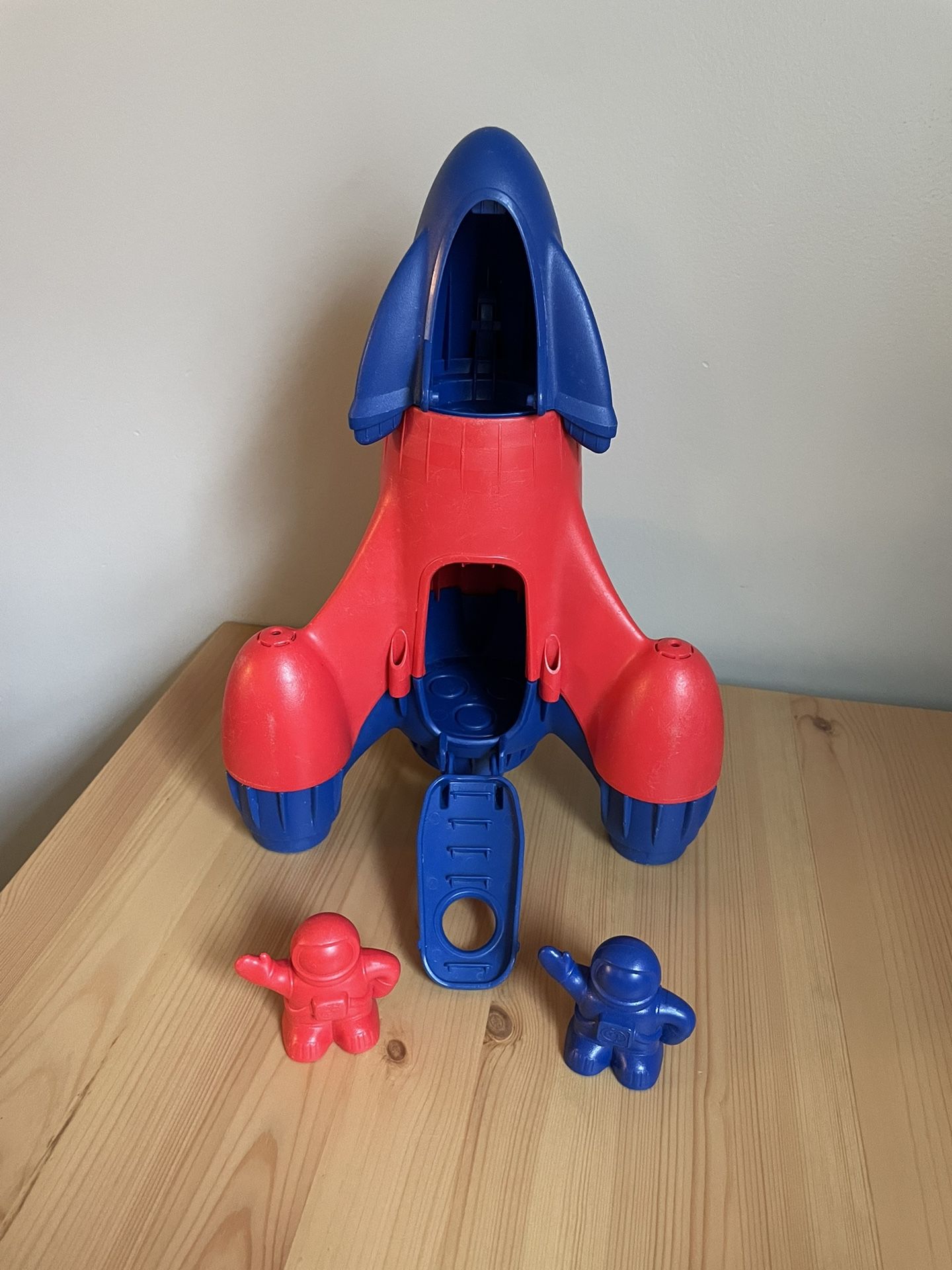 Green Toys Space Shuttle Rocket With Astronaut Figures Made In USA 