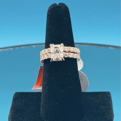 #- 133 Stunning Moissanite Radiant Engagement Ring Set Size 6 & 8