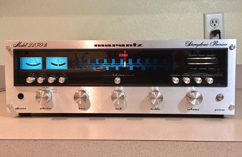Vintage Marantz 2230B Stereophonic receiver