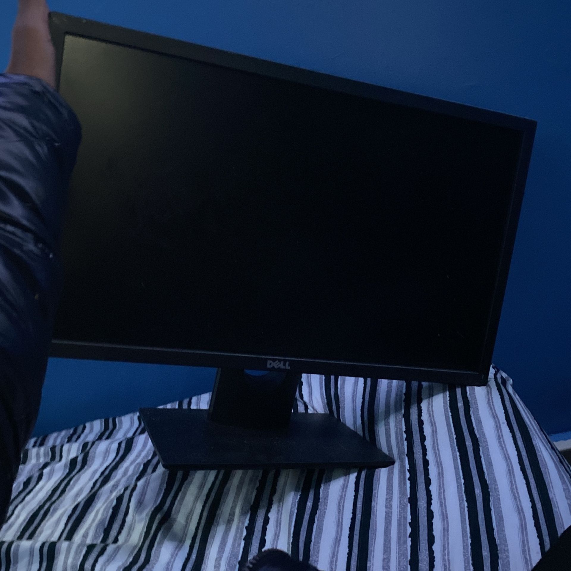 Dell Desktop Monitor