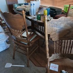 Dining Room Table 5 Chairs