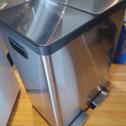 Simpli-Magic 60 Liter / 16 Gallon Rectangular Hands-Free Dual Compartment Recycling Kitchen Step