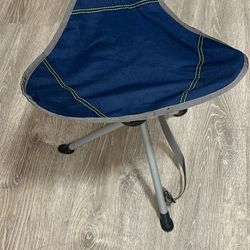 Bass Pro Kiddie Tripod seat