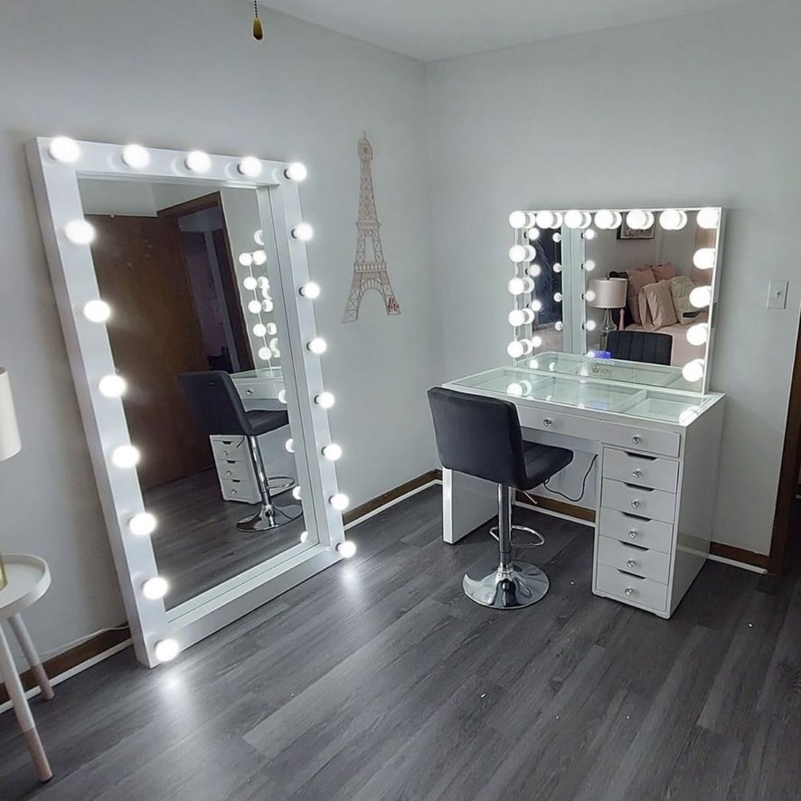 Hollywood Makeup Vanity Station With Bluetooth Mirror