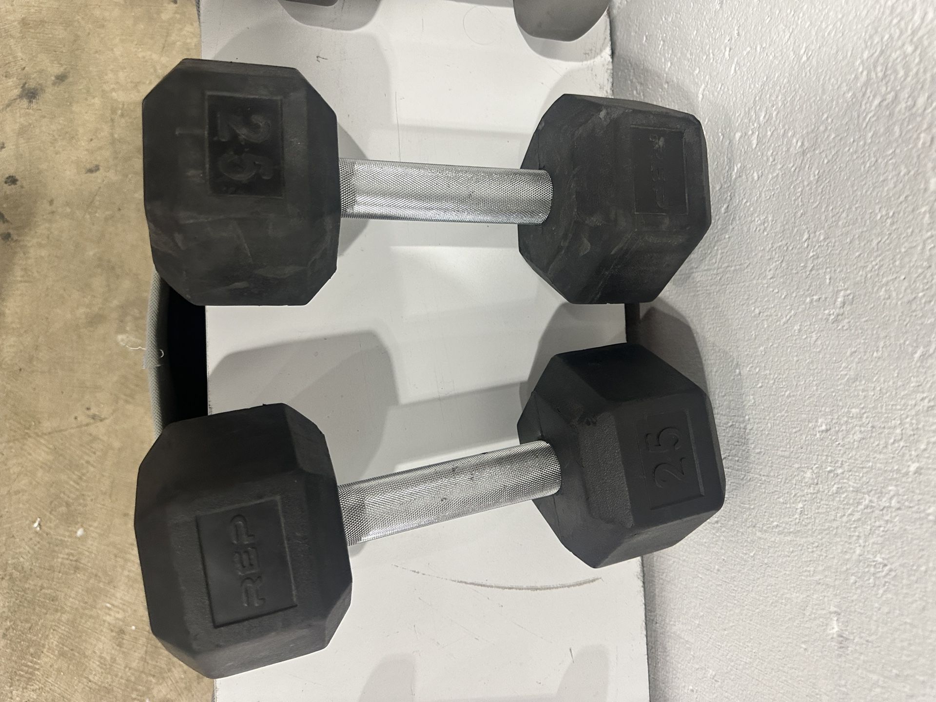 25 Lb Dumbbells
