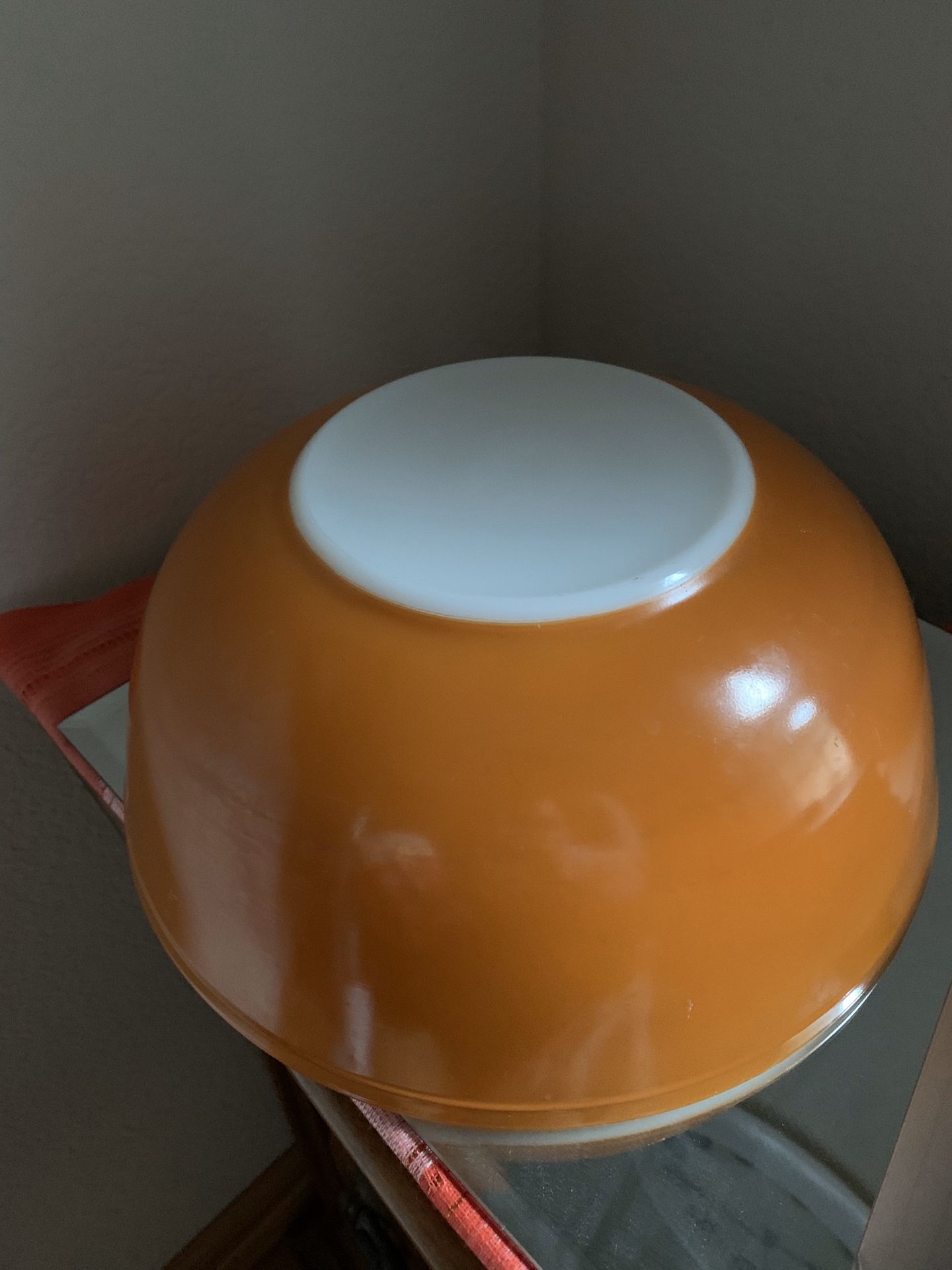 Vintage orange Pyrex mixing bowl
