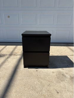 ‼️BLACK NIGHTSTAND‼️FOR SALE 75$ OR BEST OFFER‼️GREAT CONDITION‼️DELIVERY AVAILABLE🚚