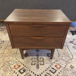 Mid Century Night Stand / End Table