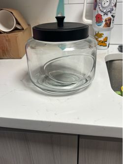 Glass jar