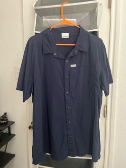 Columbia Button-Up Short Sleeve Shirt