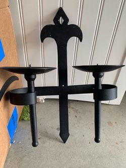 Black metal candle holder