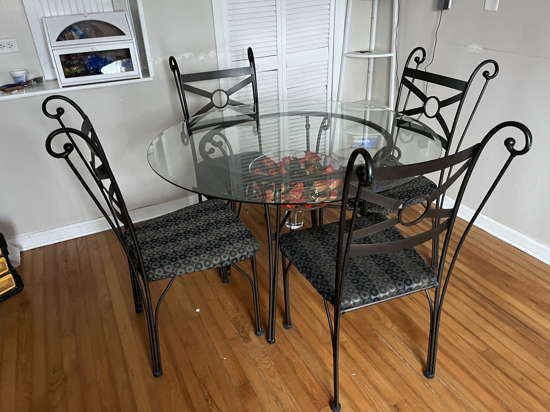 Glass Table With 4 Metal Chairs