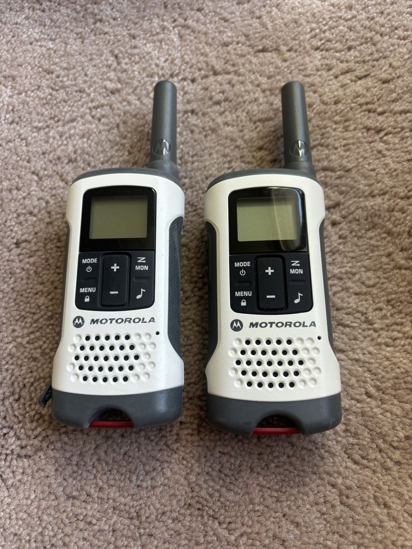 Motorola T-260 Walkie Talkie Set With Rechargeable Batteries