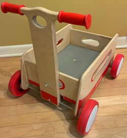 Hape Wonder Wagon