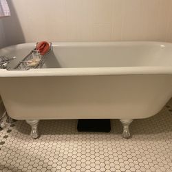Vintage Claw Foot Porcelain Tub (1923)