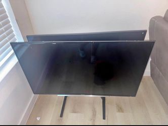Sony Flat Screen TV with Stand
