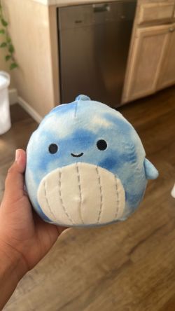 Tie-dye whale squishmellow 5 inches tall 5 inches wide