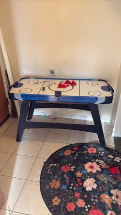 Air Hockey Table