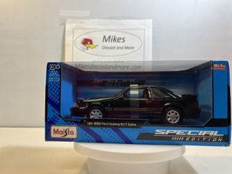 1993 Ford Mustang SVT Cobra Diecast Model Car in 1/24 Scale by Maisto, NIB