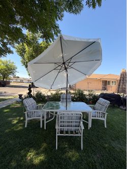 250$$ beautiful patios set FREE DELIVERY