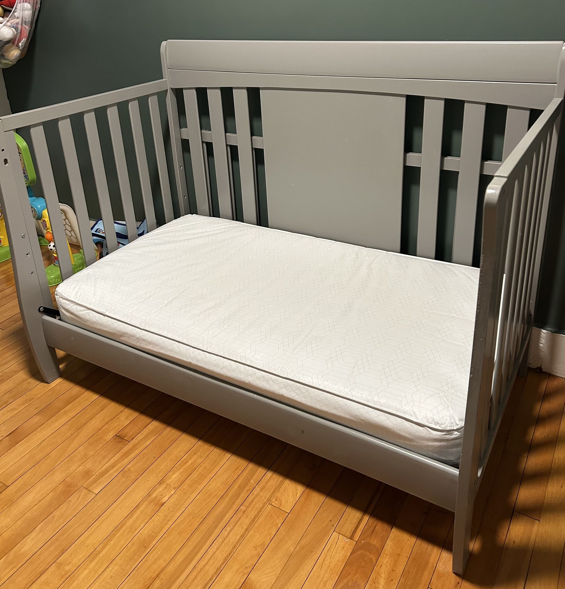 Baby Crib/toddler Bed And Full Bed