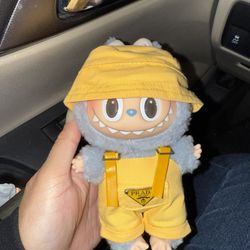 Sea salt Coconut Labubu With Outfit 