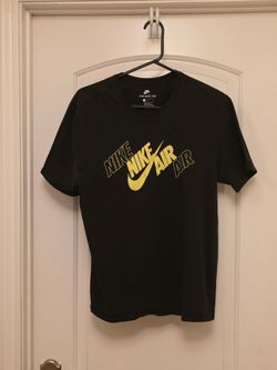 Nike Air Tee Shirt. Large Size.