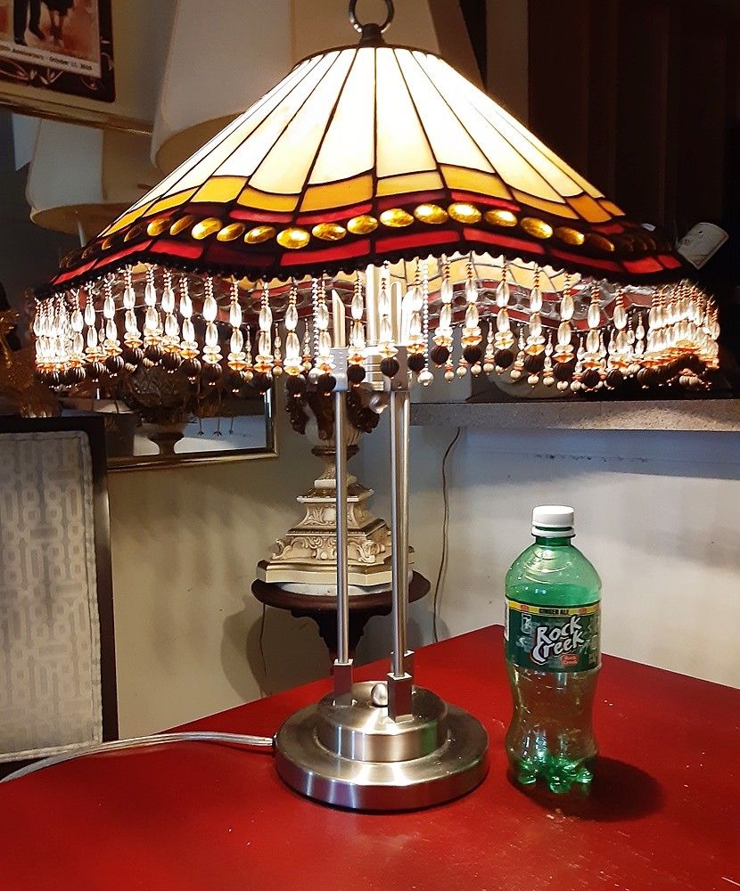 Beautiful Stained Glass Table Lamp