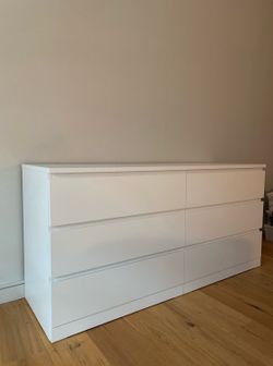 White 6-Drawer Dresser