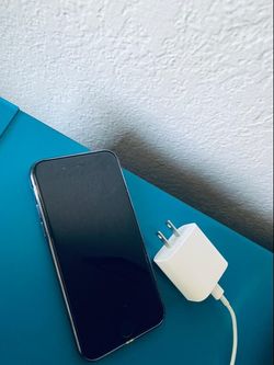 IPhone 7 With Charger 